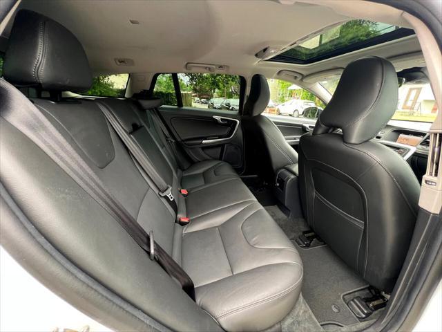 used 2018 Volvo V60 Cross Country car, priced at $22,990