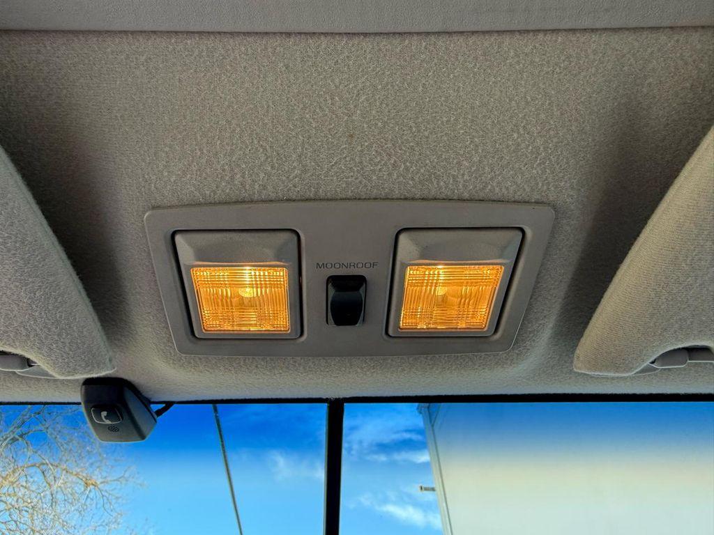 used 1995 Lincoln Town Car car, priced at $21,980