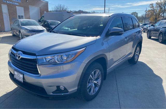 used 2015 Toyota Highlander car, priced at $19,990