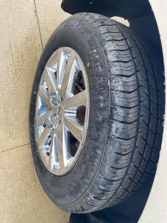 used 2013 Ford Edge car, priced at $7,990