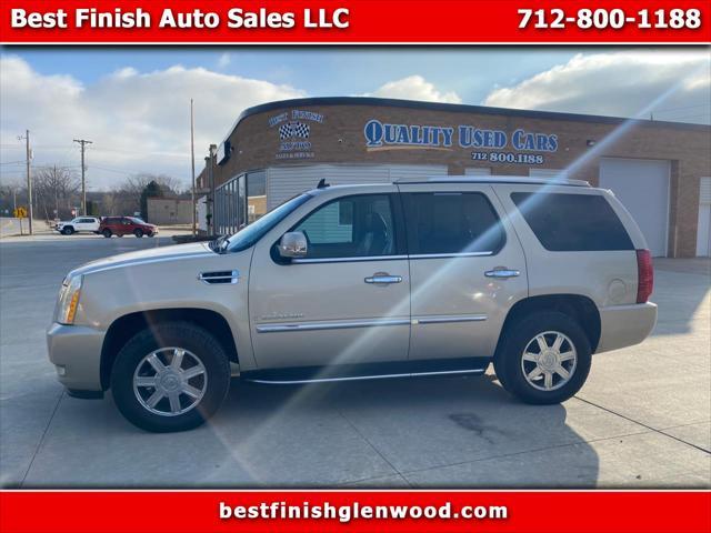 used 2007 Cadillac Escalade car, priced at $10,990