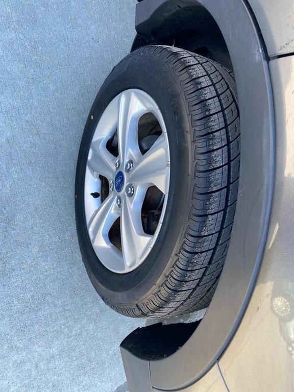 used 2013 Ford Escape car, priced at $9,990