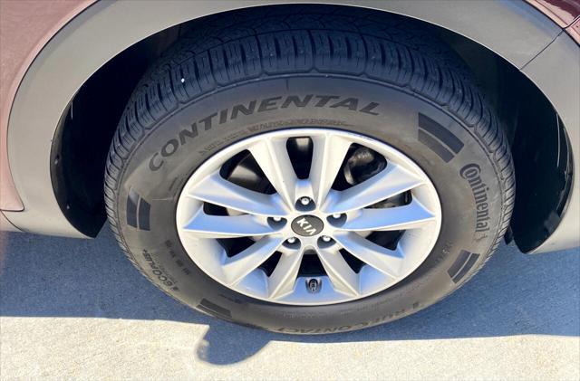 used 2019 Kia Sorento car, priced at $14,990