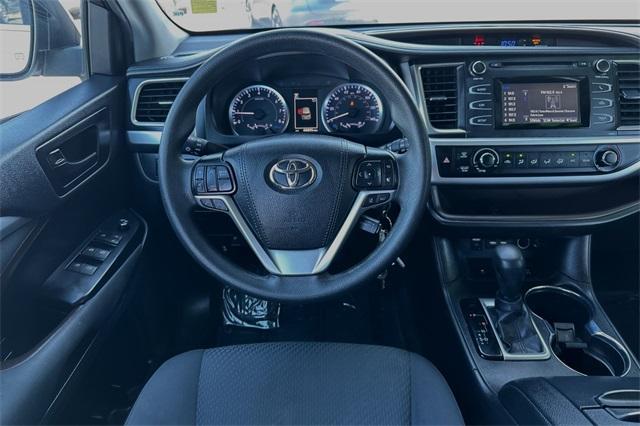 used 2019 Toyota Highlander car, priced at $28,984