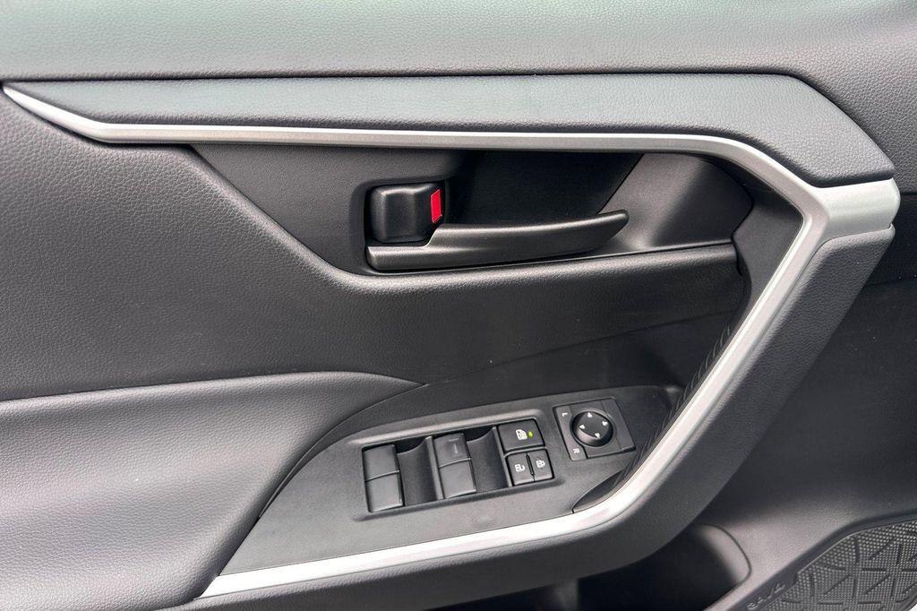 new 2025 Toyota RAV4 car, priced at $30,963