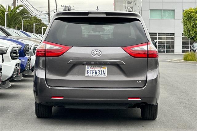 used 2020 Toyota Sienna car, priced at $30,981