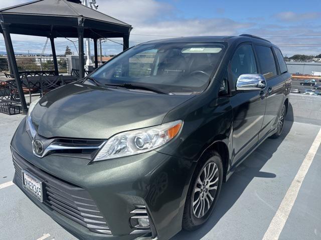 used 2018 Toyota Sienna car, priced at $22,981