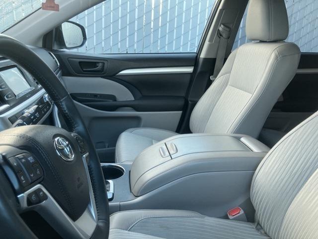 used 2015 Toyota Highlander car, priced at $19,981