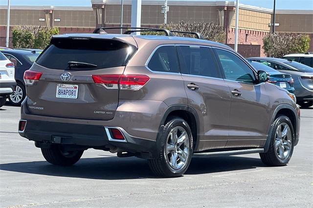 used 2018 Toyota Highlander car, priced at $29,564