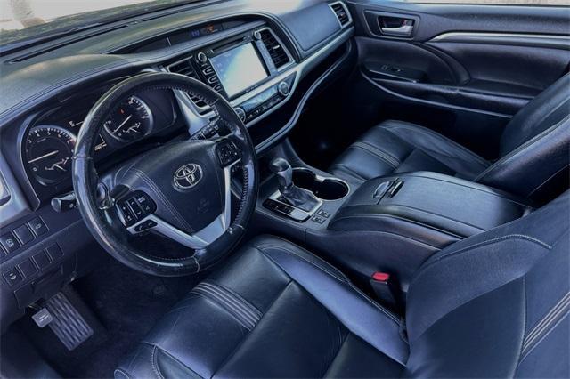 used 2017 Toyota Highlander car, priced at $22,484