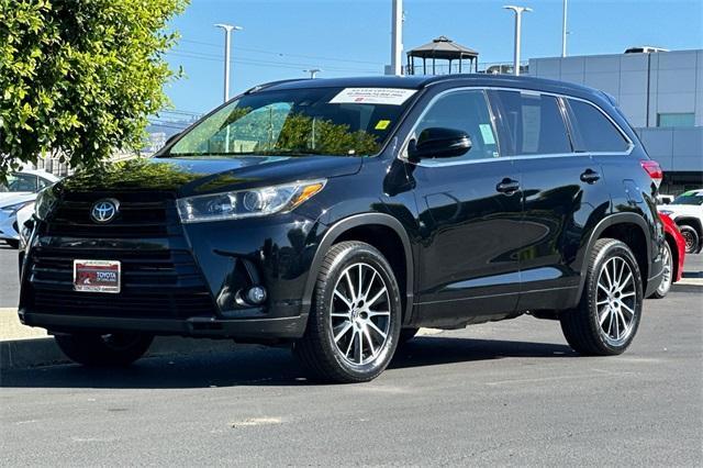 used 2017 Toyota Highlander car, priced at $22,484