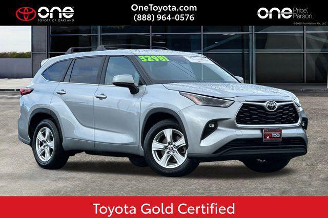 used 2023 Toyota Highlander car, priced at $30,985
