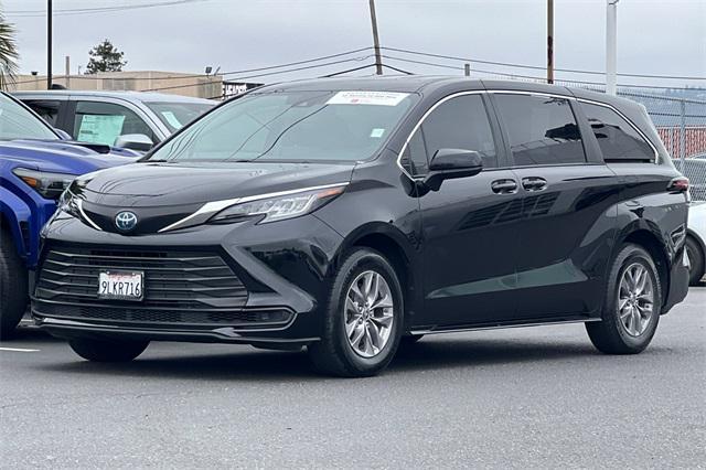 used 2023 Toyota Sienna car, priced at $34,481