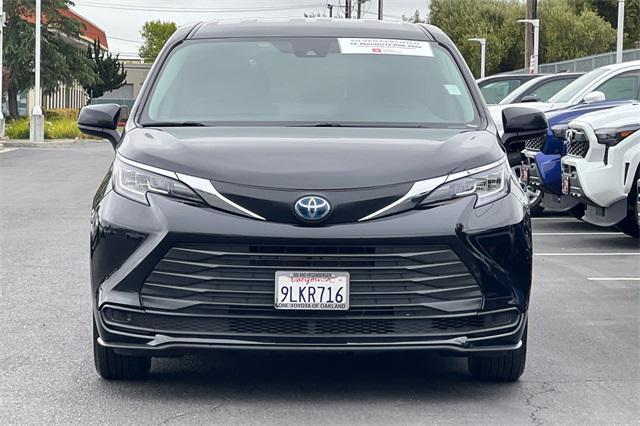 used 2023 Toyota Sienna car, priced at $34,481