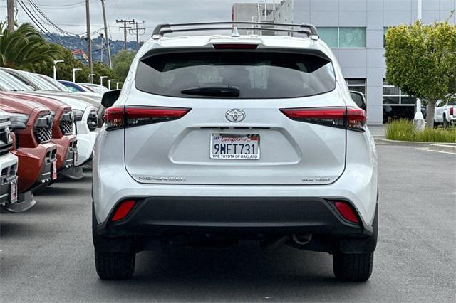used 2023 Toyota Highlander car, priced at $40,961