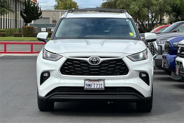 used 2023 Toyota Highlander car, priced at $40,961