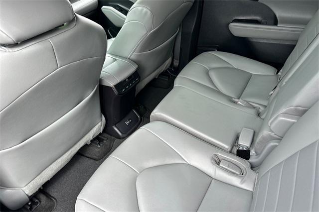 used 2023 Toyota Highlander car, priced at $40,961