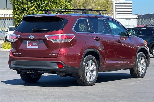 used 2015 Toyota Highlander car, priced at $23,981