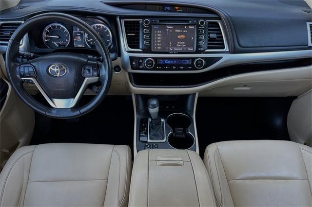 used 2015 Toyota Highlander car, priced at $23,981