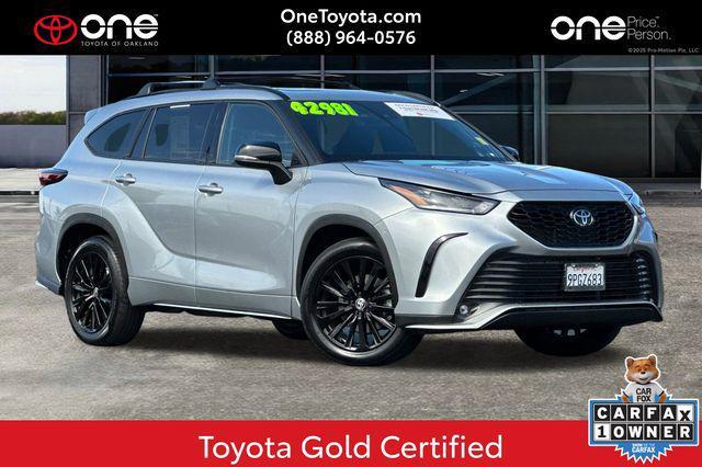used 2024 Toyota Highlander car, priced at $42,981