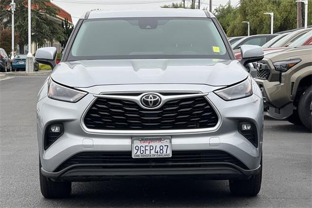 used 2023 Toyota Highlander car, priced at $28,961