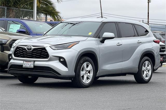 used 2023 Toyota Highlander car, priced at $28,961