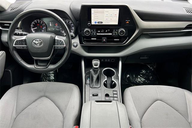 used 2023 Toyota Highlander car, priced at $28,961