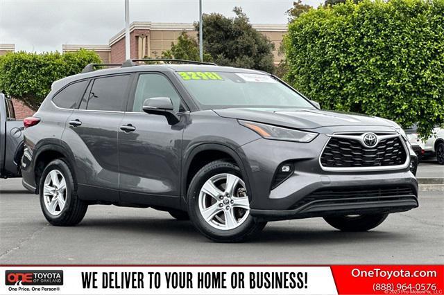used 2023 Toyota Highlander car, priced at $32,981