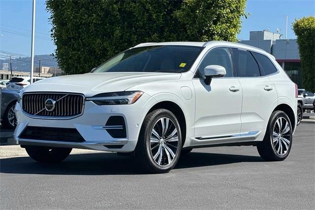 used 2022 Volvo XC60 Recharge Plug-In Hybrid car, priced at $40,961