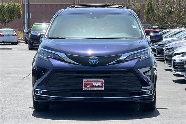 used 2021 Toyota Sienna car, priced at $43,962