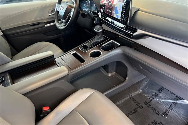 used 2021 Toyota Sienna car, priced at $43,962