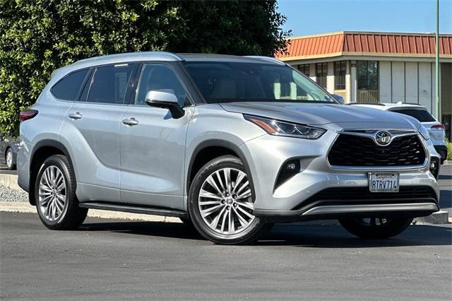 used 2020 Toyota Highlander car, priced at $36,965