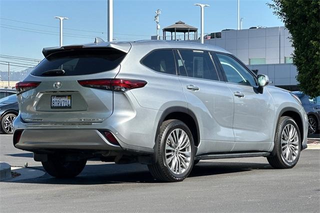 used 2020 Toyota Highlander car, priced at $36,965