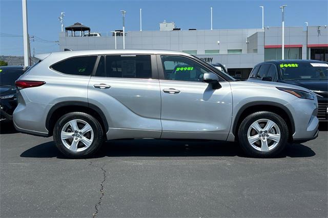 used 2023 Toyota Highlander car, priced at $36,981