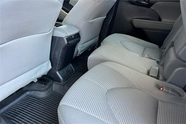 used 2023 Toyota Highlander car, priced at $36,981