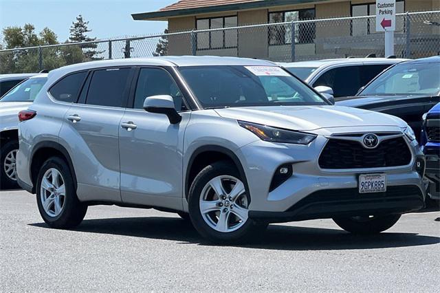 used 2023 Toyota Highlander car, priced at $36,981