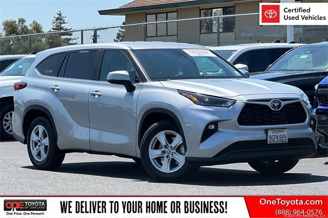 used 2023 Toyota Highlander car, priced at $36,981
