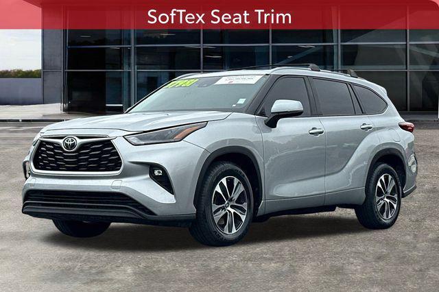 used 2023 Toyota Highlander car, priced at $36,585
