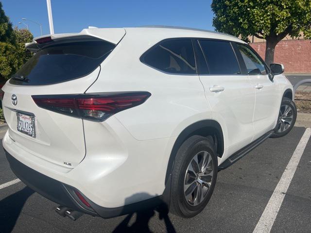 used 2023 Toyota Highlander car, priced at $41,981