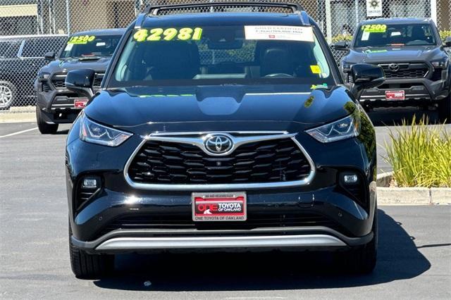 used 2021 Toyota Highlander car, priced at $41,981