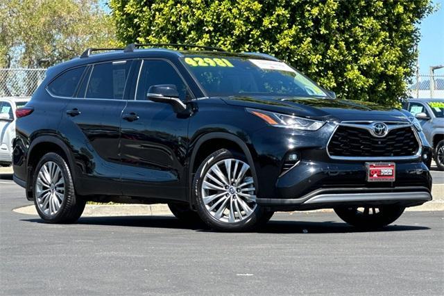 used 2021 Toyota Highlander car, priced at $41,981