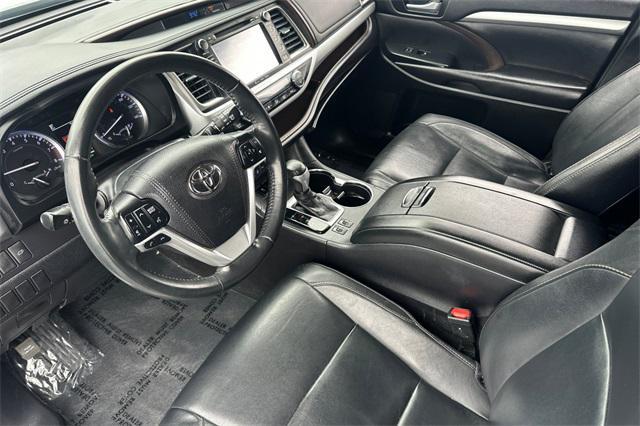 used 2018 Toyota Highlander car, priced at $27,481
