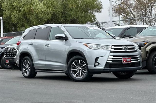 used 2018 Toyota Highlander car, priced at $27,481