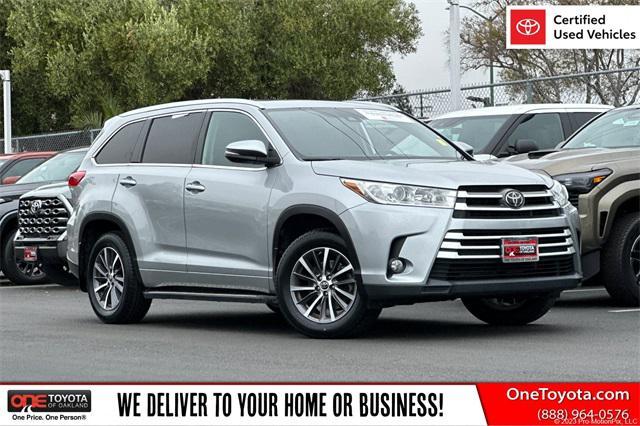 used 2018 Toyota Highlander car, priced at $27,481
