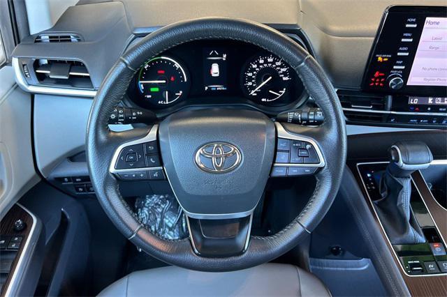 used 2023 Toyota Sienna car, priced at $42,981