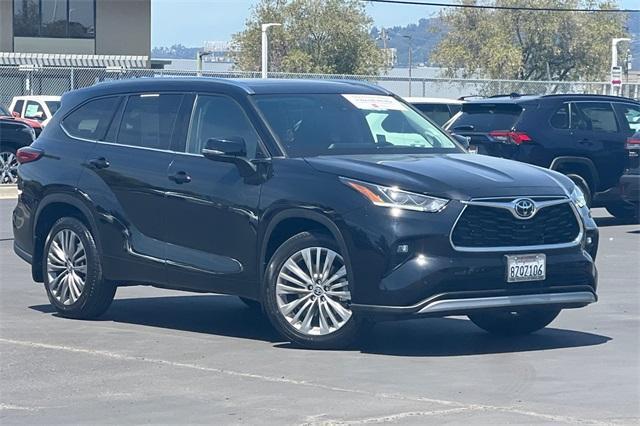used 2022 Toyota Highlander car, priced at $43,981