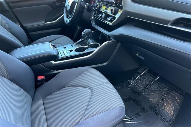 used 2021 Toyota Highlander car, priced at $30,461