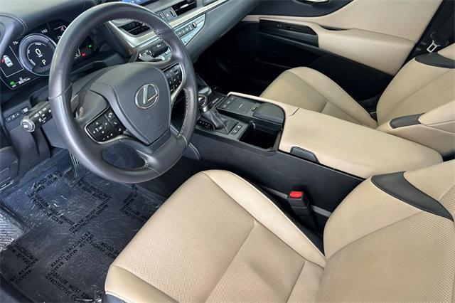 used 2021 Lexus ES 300h car, priced at $31,961