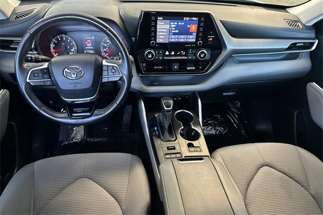 used 2020 Toyota Highlander car, priced at $25,562