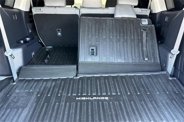 used 2020 Toyota Highlander car, priced at $25,562
